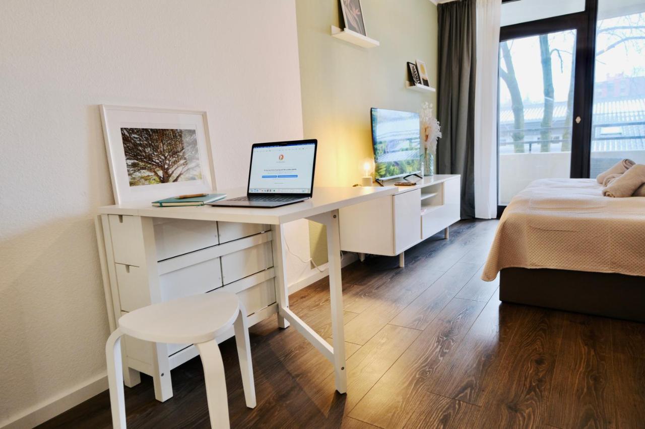 Charmantes Studio In Messe-Naehe Mit Parkplatz Hannover Eksteriør bilde